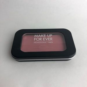 Brand new never been used blush